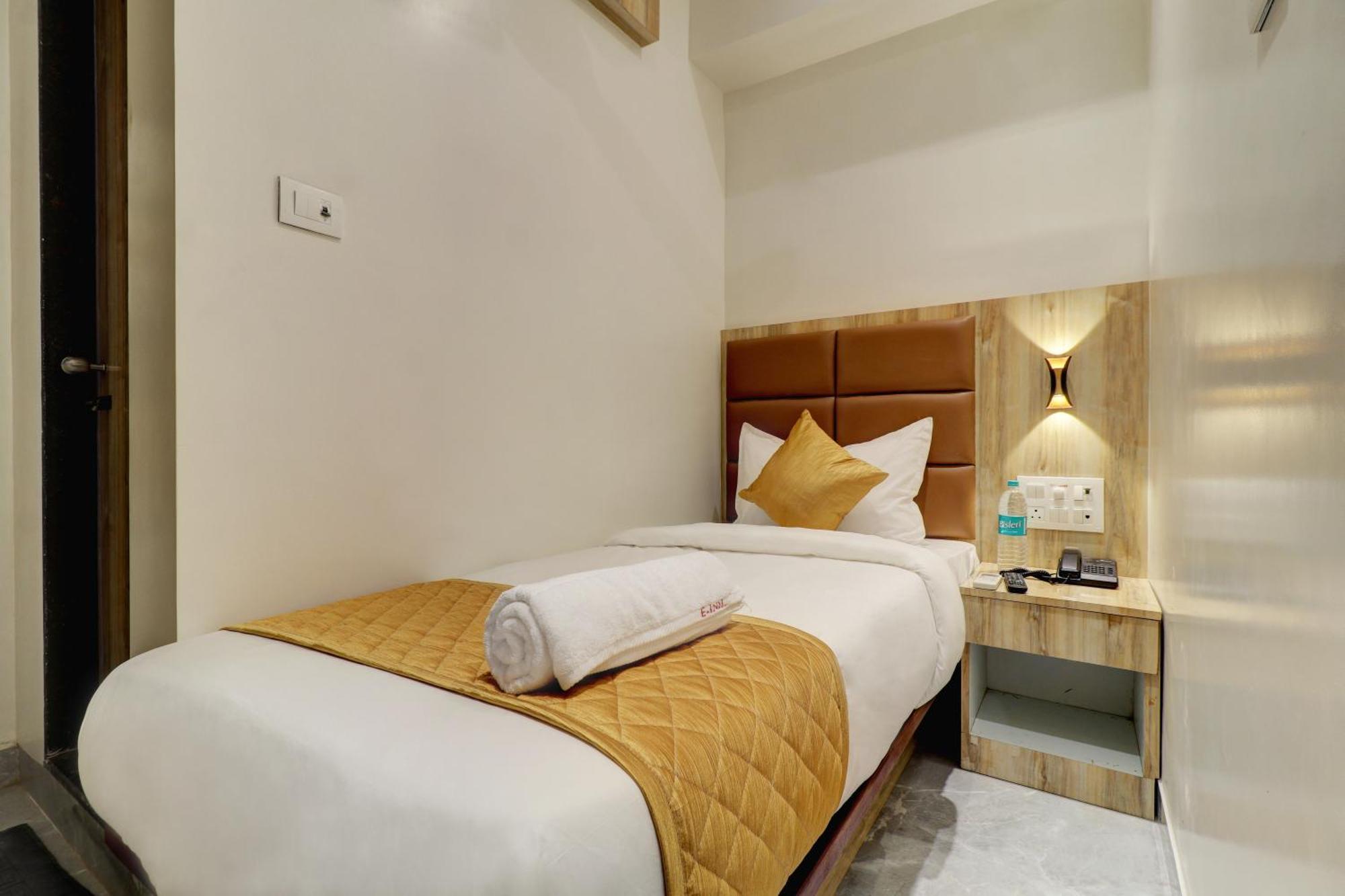 Hotel Enigma Inn Bombaj Exteriér fotografie